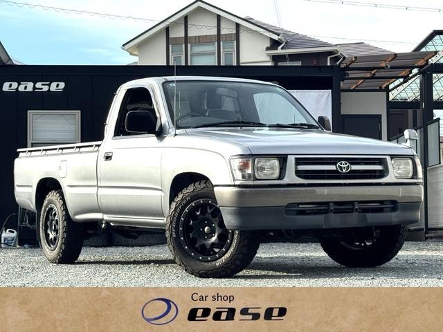 Toyota HILUX 2003 — фото автомобиля