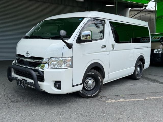 Toyota HIACE WAGON 2022 — фото автомобиля 1