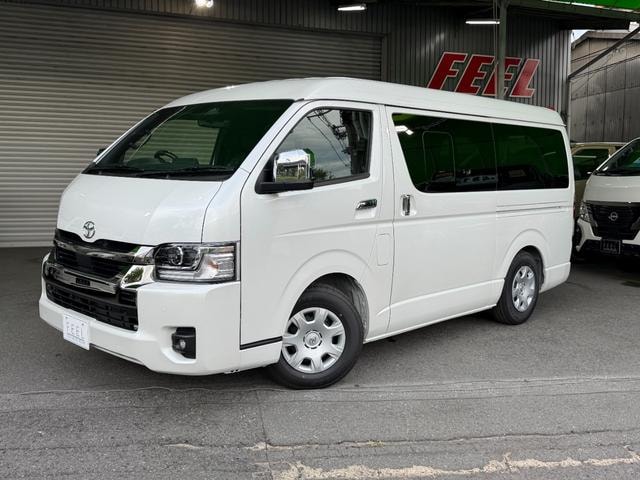 Toyota HIACE VAN 2026 — фото автомобиля
