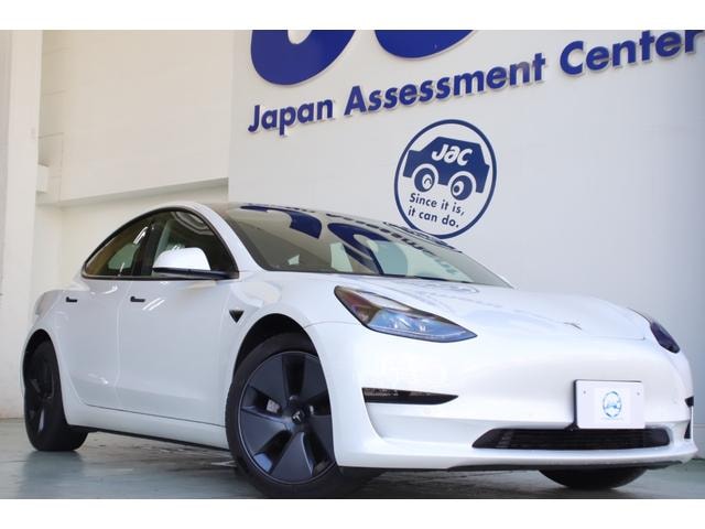 Tesla MODEL 3 2021 — фото автомобиля 1