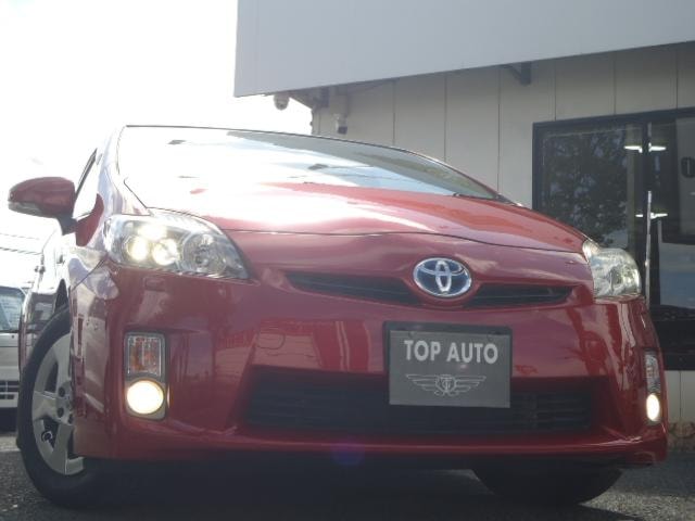 Toyota PRIUS 2011 — фото автомобиля 1