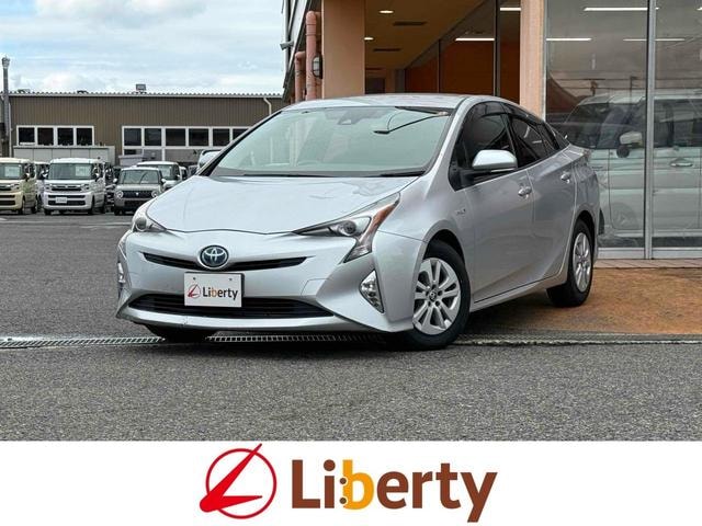 Toyota PRIUS 2016 — фото автомобиля 1