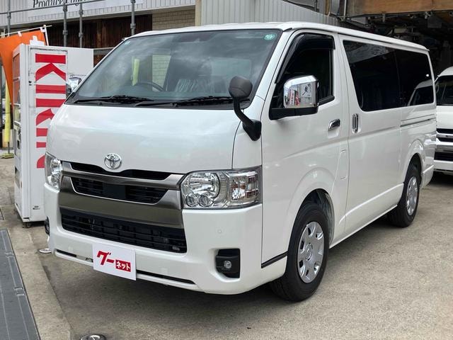 Toyota HIACE VAN 2025 — фото автомобиля