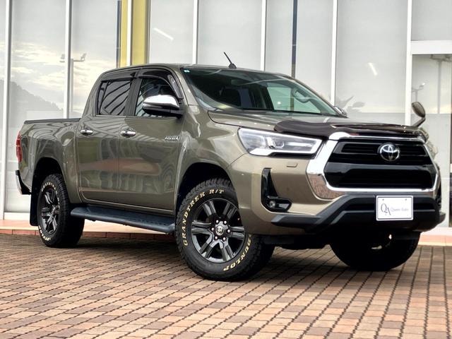 Toyota HILUX 2021 — фото автомобиля
