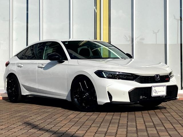 Honda CIVIC 2025 — фото автомобиля 1