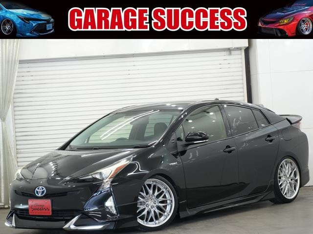 Toyota PRIUS 2016 — фото автомобиля 1