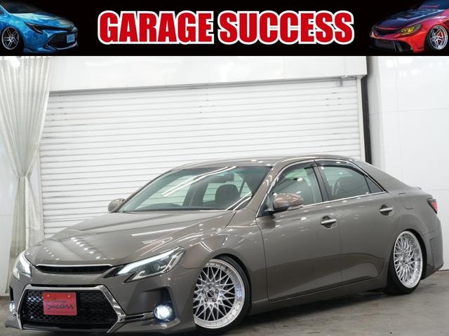 Toyota MARK X 2010 — фото автомобиля 1
