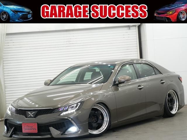 Toyota MARK X 2010 — фото автомобиля 1