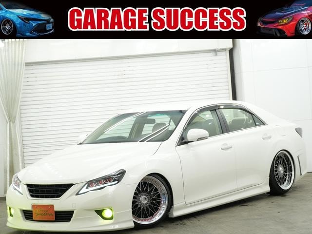 Toyota MARK X 2010 — фото автомобиля 1