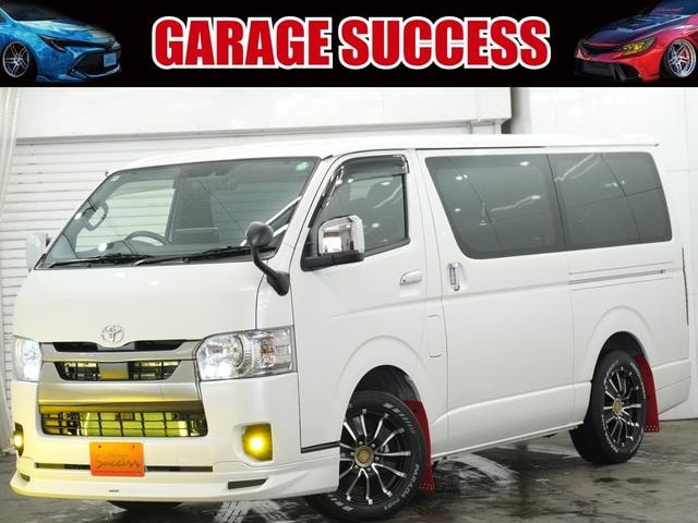 Toyota HIACE VAN 2025 — фото автомобиля 1