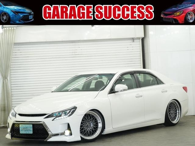 Toyota MARK X 2011 — фото автомобиля 1
