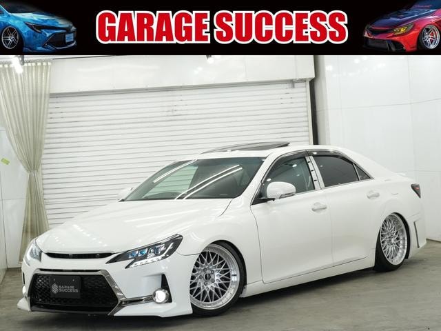 Toyota MARK X 2010 — фото автомобиля 1