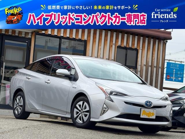 Toyota PRIUS 2016 — фото автомобиля 1