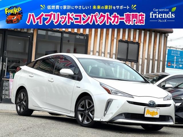 Toyota PRIUS 2019 — фото автомобиля 1