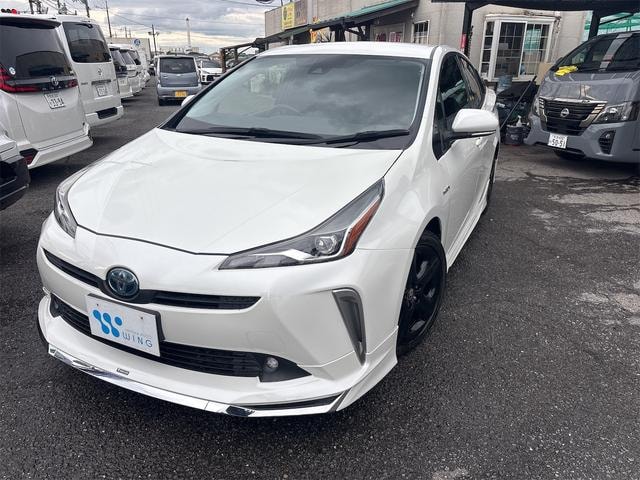 Toyota PRIUS 2019 — фото автомобиля 1