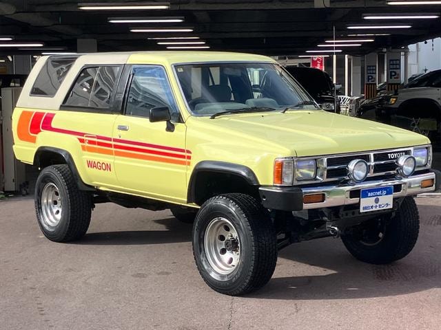 Toyota HILUX SURF 1988 — фото автомобиля