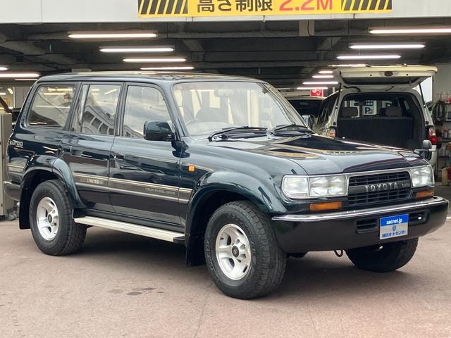 Toyota LAND CRUISER 80 1994 — фото автомобиля