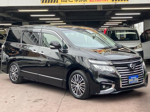 Nissan ELGRAND 2016 — фото автомобиля 1