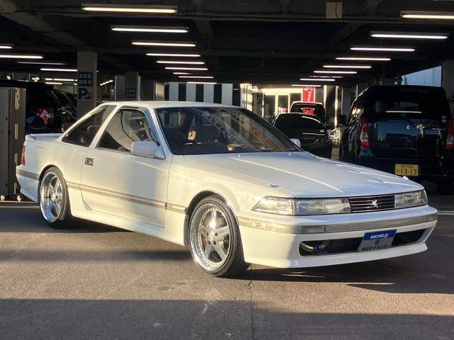 Toyota SOARER 1988 — фото автомобиля