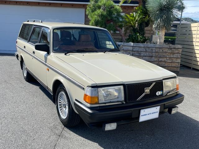 Volvo 240 WAGON 1993 — фото автомобиля 1