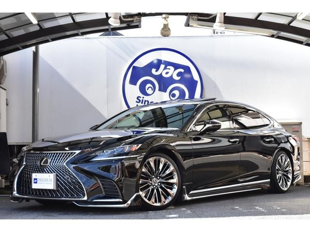 Lexus LS 2018 — фото автомобиля