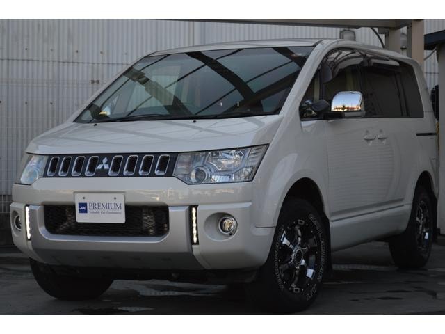 Mitsubishi DELICA D:5 2014 — фото автомобиля 1