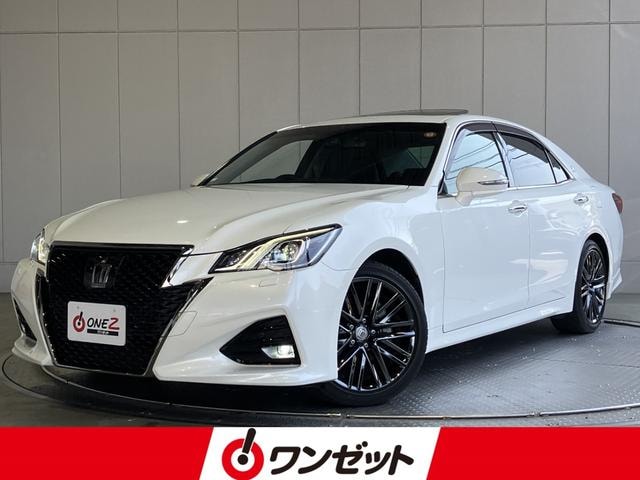 Toyota CROWN 2016 — фото автомобиля 1