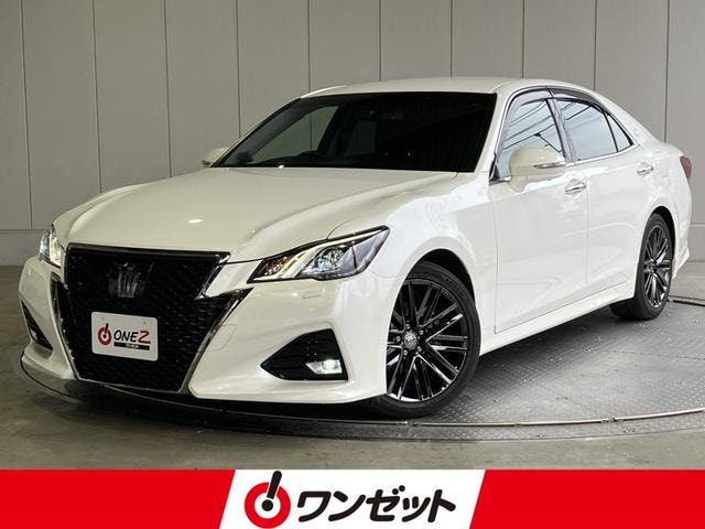 Toyota CROWN 2016 — фото автомобиля 1