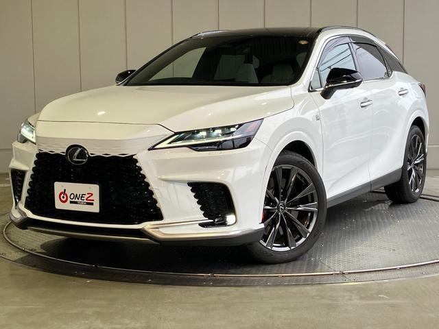 Lexus RX 2025 — фото автомобиля 1