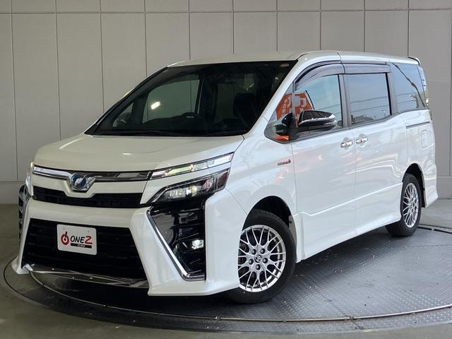 Toyota VOXY 2020 — фото автомобиля 1