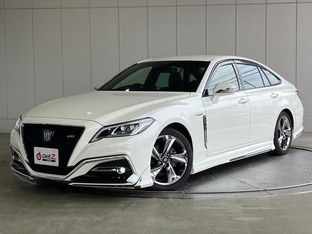 Toyota CROWN HYBRID 2019 — фото автомобиля 1