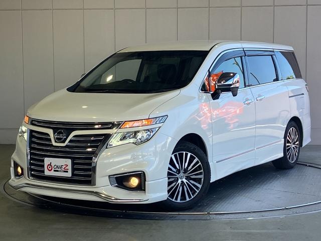 Nissan ELGRAND 2019 — фото автомобиля 1