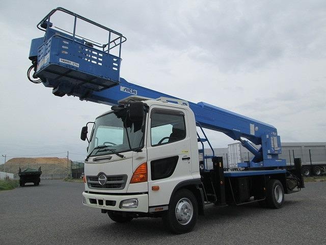 Hino RANGER 2015 — фото автомобиля 1