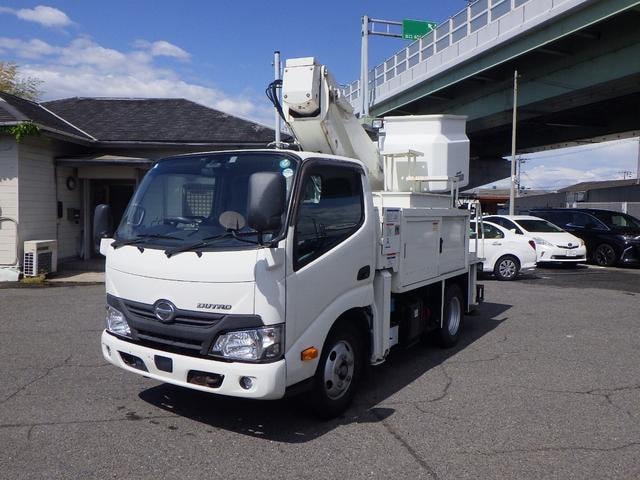 Hino DUTRO 2017 — фото автомобиля 1