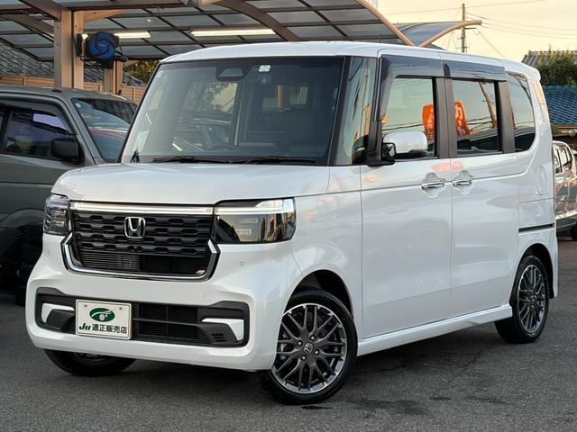 Honda N-BOX CUSTOM 2025 — фото автомобиля 1