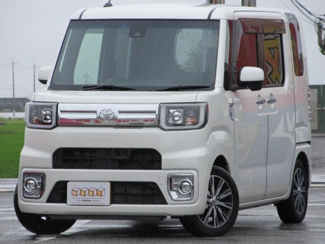 Toyota PIXIS MEGA 2017 — фото автомобиля 1