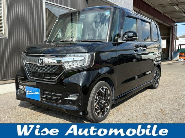 Honda N-BOX CUSTOM 2020 — фото автомобиля 1