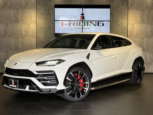 Lamborghini URUS 2019 — фото автомобиля