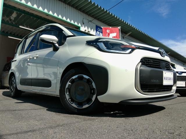 Toyota SIENTA 2022 — фото автомобиля
