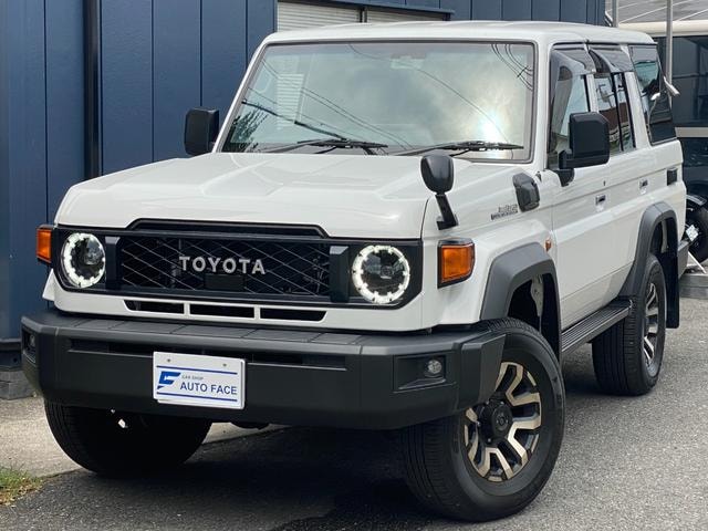 Toyota LAND CRUISER 70 2025 — фото автомобиля