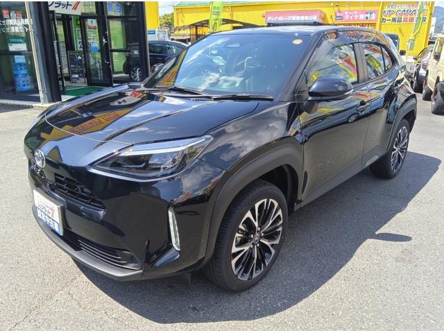 Toyota YARIS CROSS 2025 — фото автомобиля