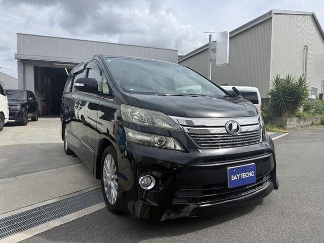 Toyota VELLFIRE 2012 — фото автомобиля 1