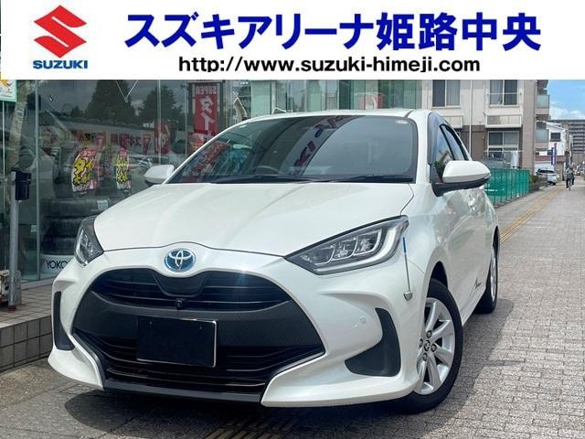 Toyota YARIS 2021 — фото автомобиля