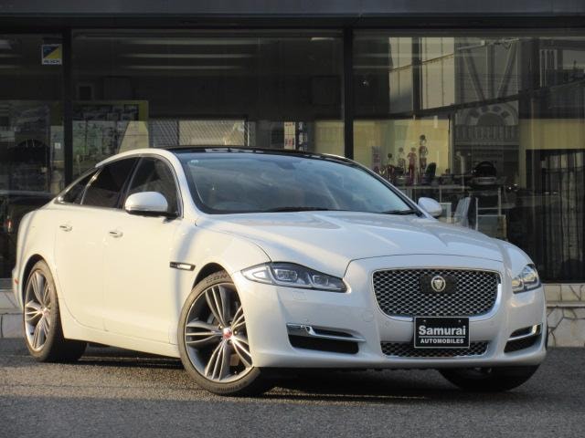 Jaguar XJ 2017 — фото автомобиля 1