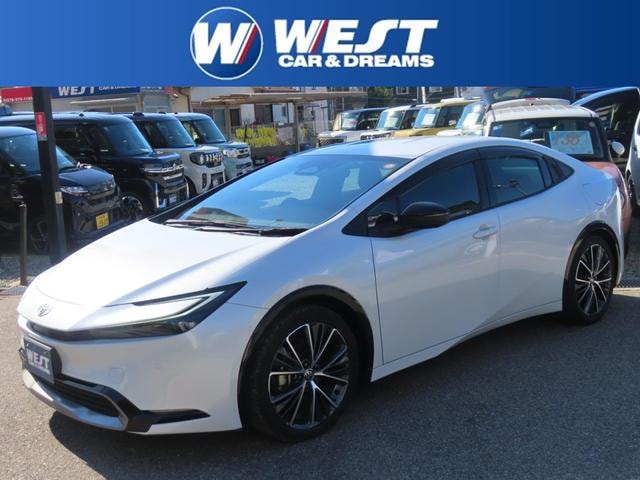 Toyota PRIUS 2023 — фото автомобиля 1