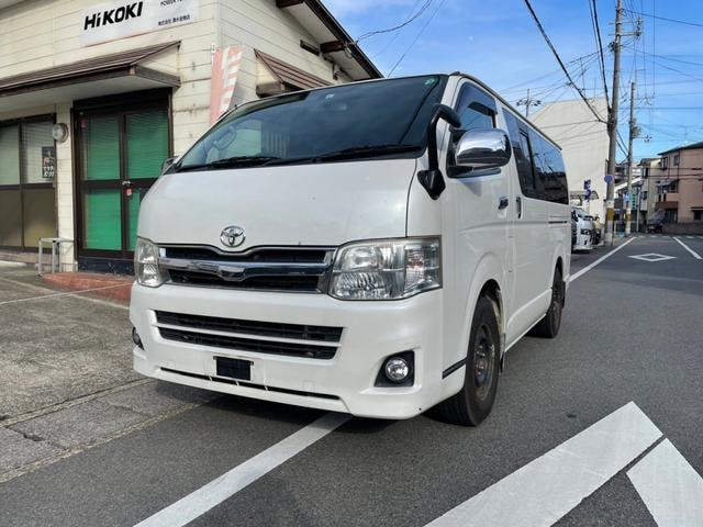 Toyota HIACE VAN 2011 — фото автомобиля 1