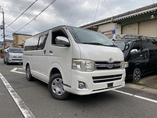 Toyota HIACE VAN 2012 — фото автомобиля 1