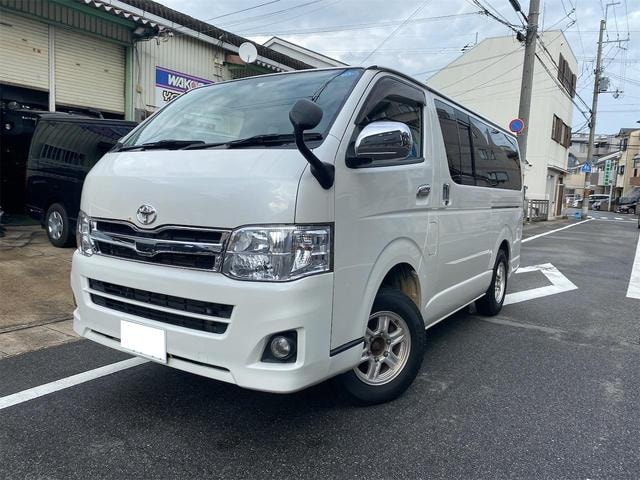 Toyota HIACE VAN 2011 — фото автомобиля 1
