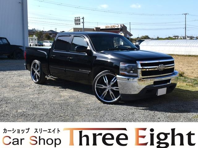 Chevrolet SILVERADO  — фото автомобиля 1