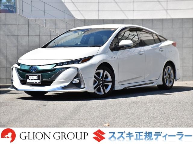 Toyota PRIUS PHV 2017 — фото автомобиля